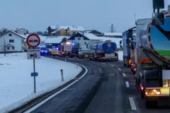 AUT, Unterwegs in Oberösterreich, Frontaller Verkehrsunfall, VU mit eingklemmter Person